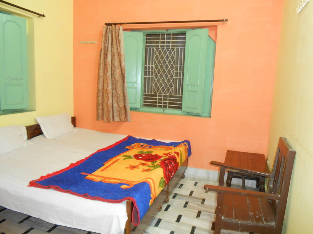 Elvis Guest House Varanasi Rum bild