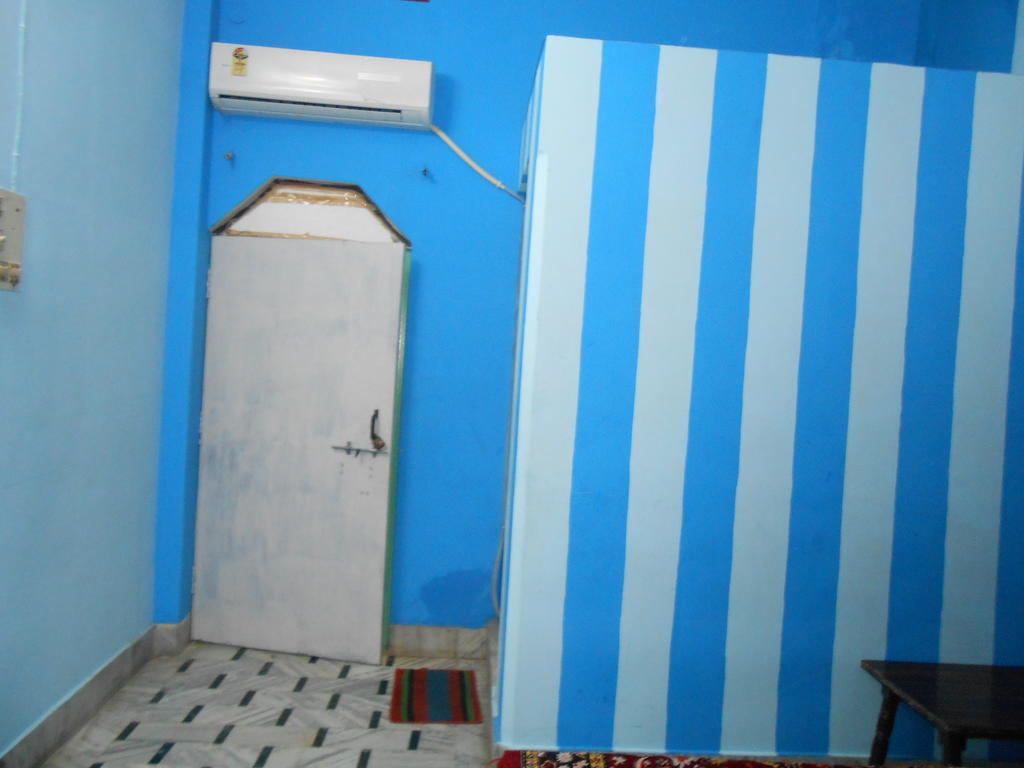 Elvis Guest House Varanasi Rum bild