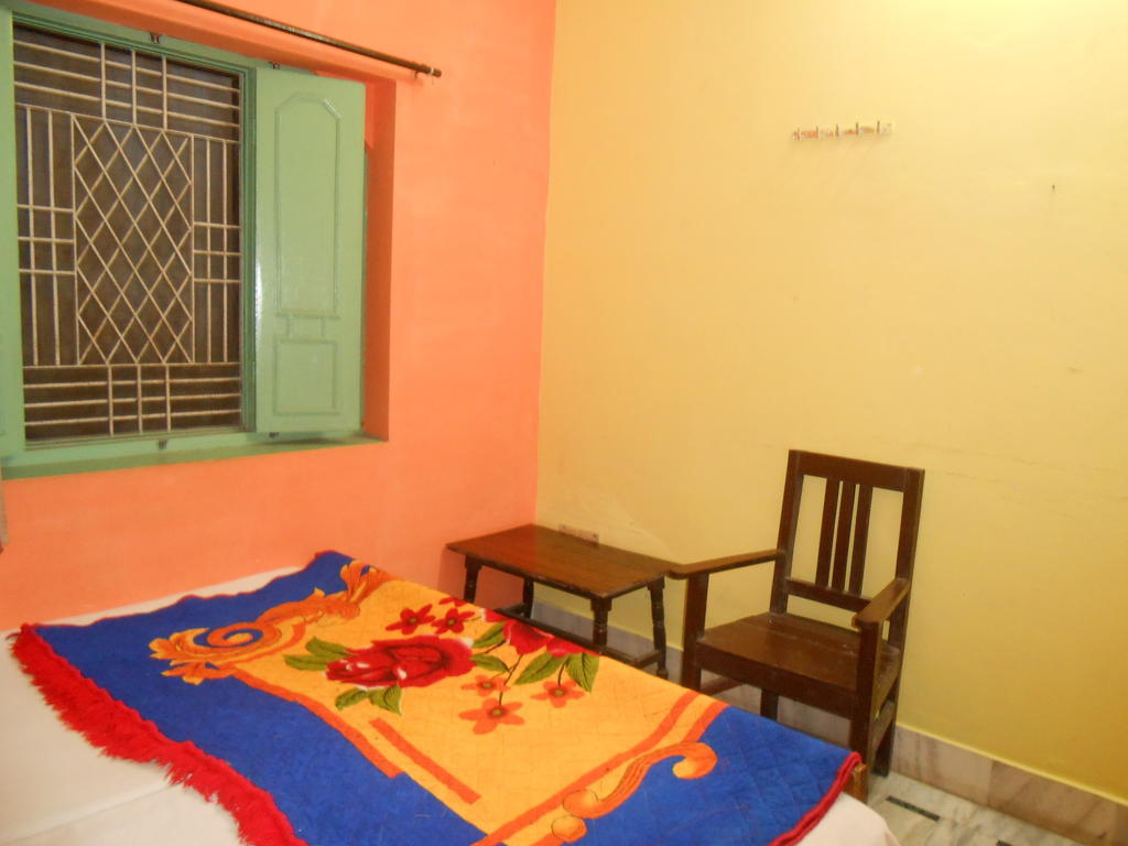 Elvis Guest House Varanasi Exteriör bild